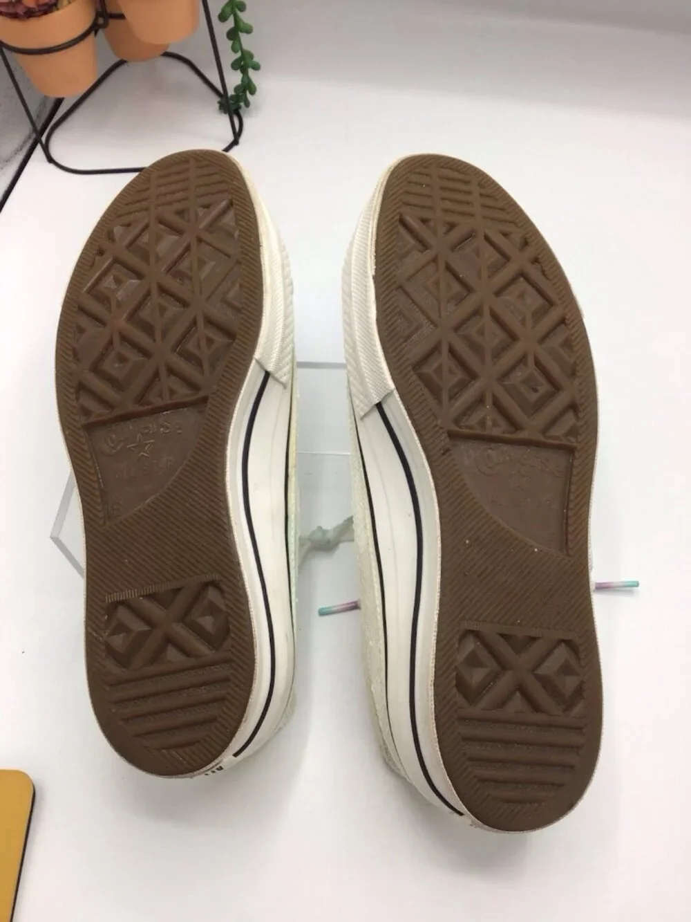 Converse product pair